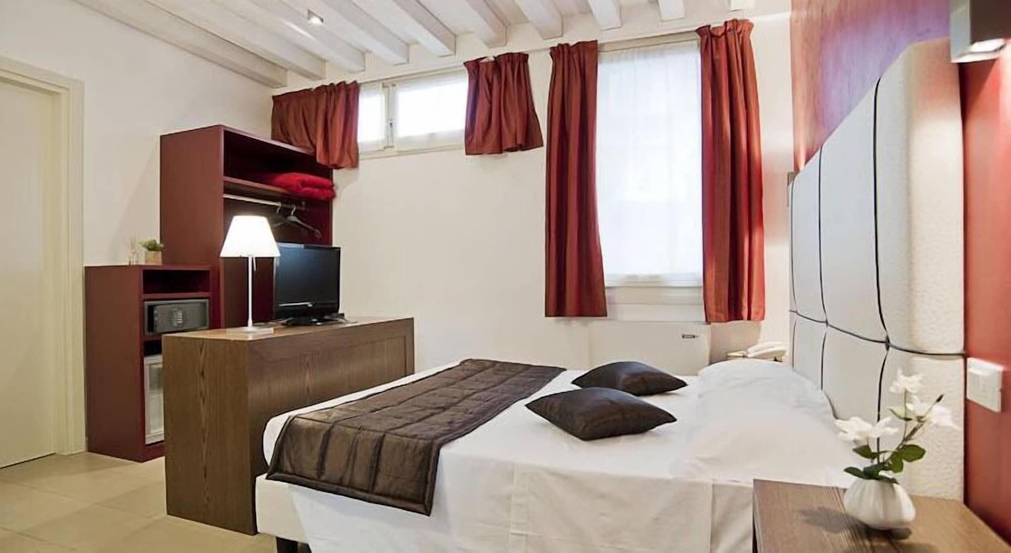 Al Canal Regio - Guest House Venice Exterior photo