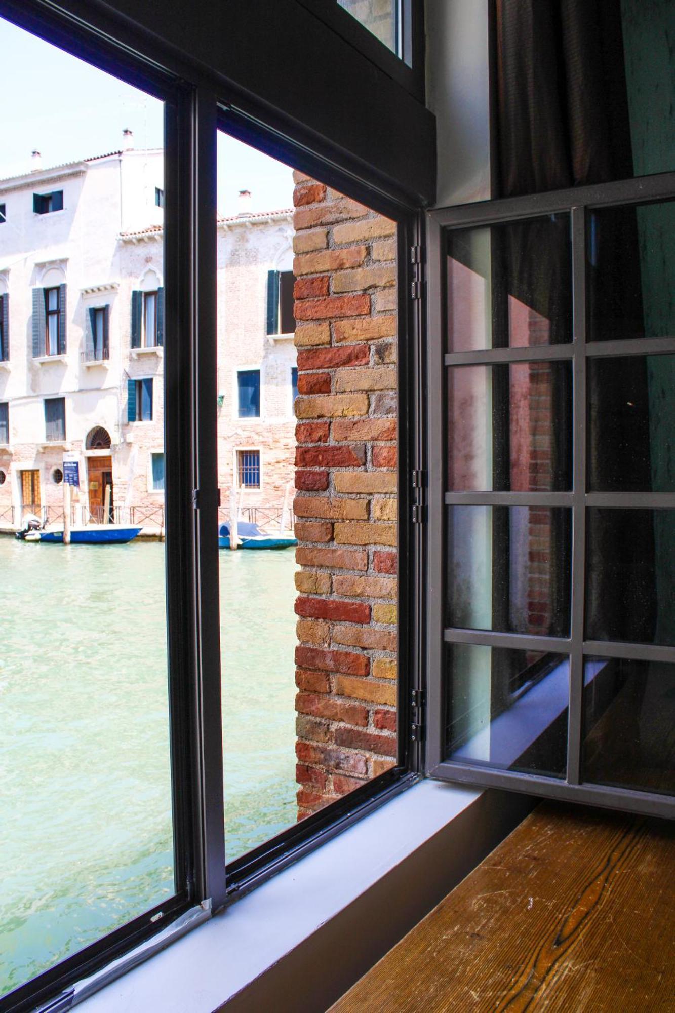 Al Canal Regio - Guest House Venice Exterior photo